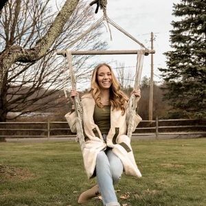 Meet your Posher, Olivia